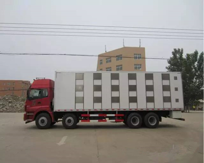 畜禽運(yùn)輸車 現(xiàn)代畜牧業(yè)的關(guān)鍵紐帶